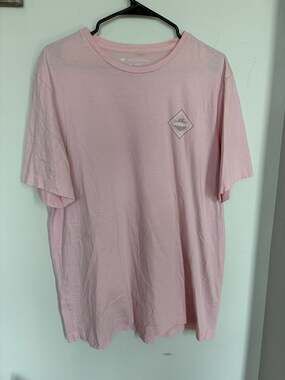 TRAVIS MATHEW MENS DUSTY SAND T SHIRT SIZE 2XL NWT